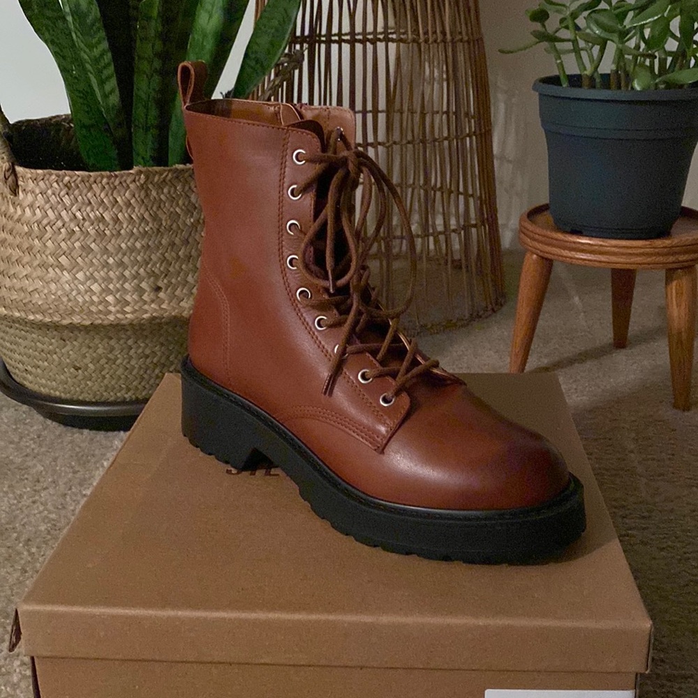 Steve Madden Tornado (Combat Boots)